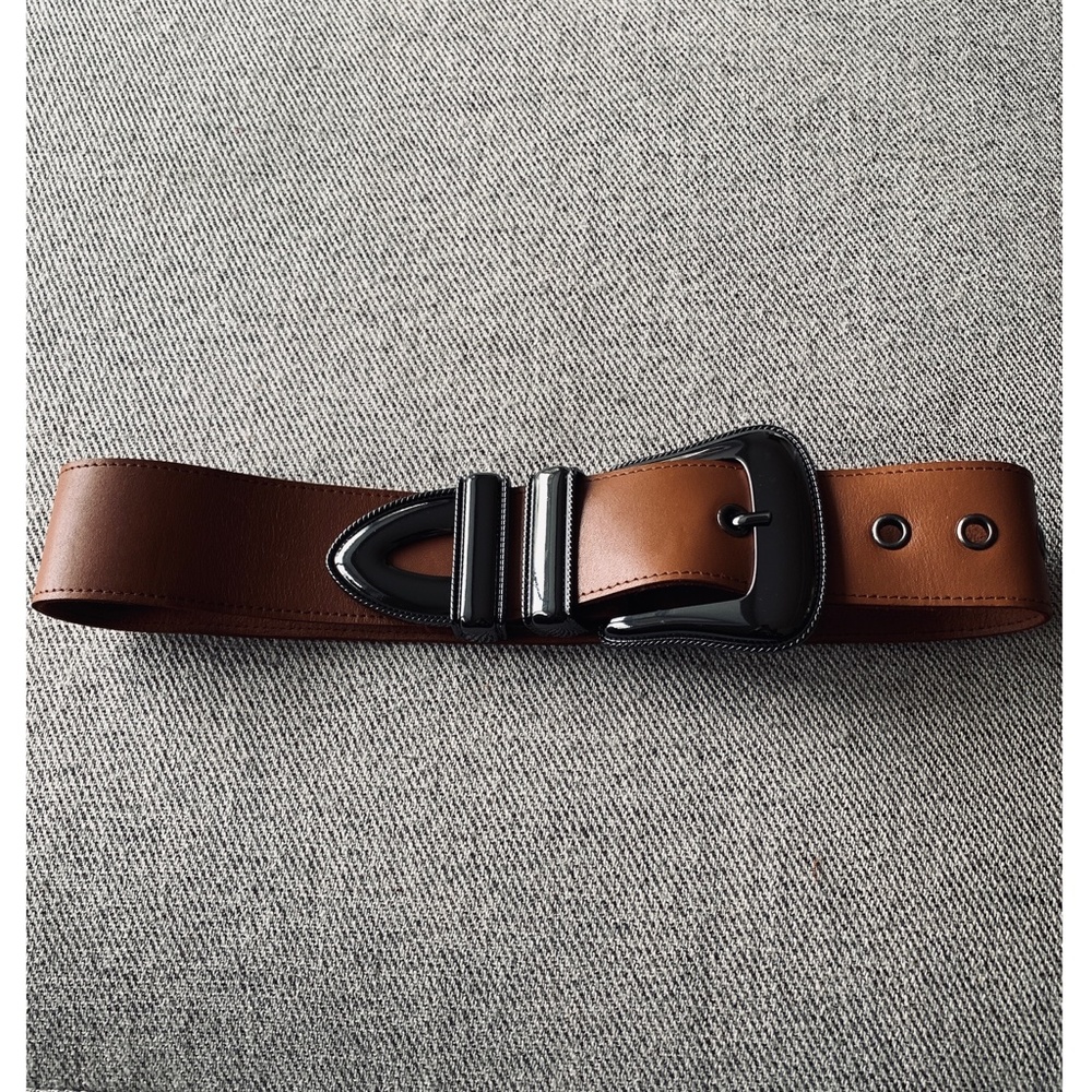 - NEW DUNDAS X REVOLVE Brown Leather Belt AX1